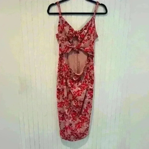 WAYF Y2K floral feminine midi dress with front cut out size large linen blend - Picture 3 of 7